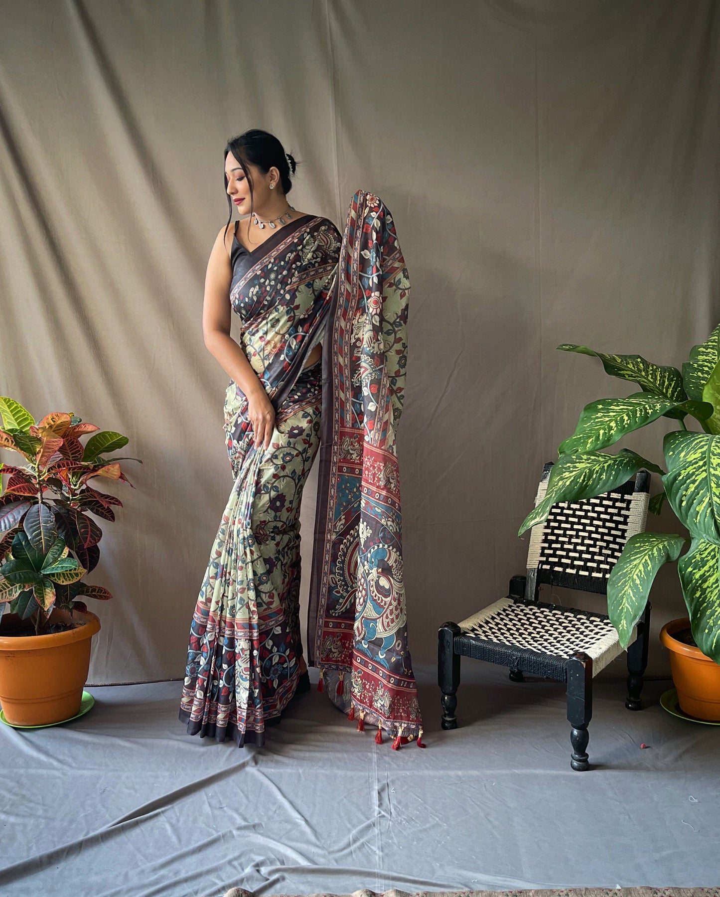 Women's Green Color Cotton Kalamkari Printed Saree Thistle Green