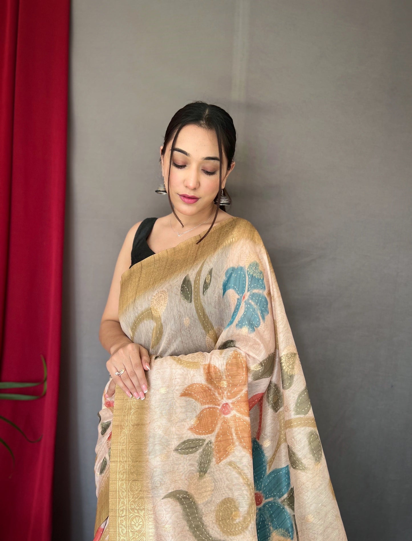 Women's Yellow Gold Color Chanderi Banarasi Silk Saree Yellow Gold
