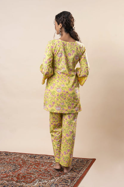 Color_Yellow