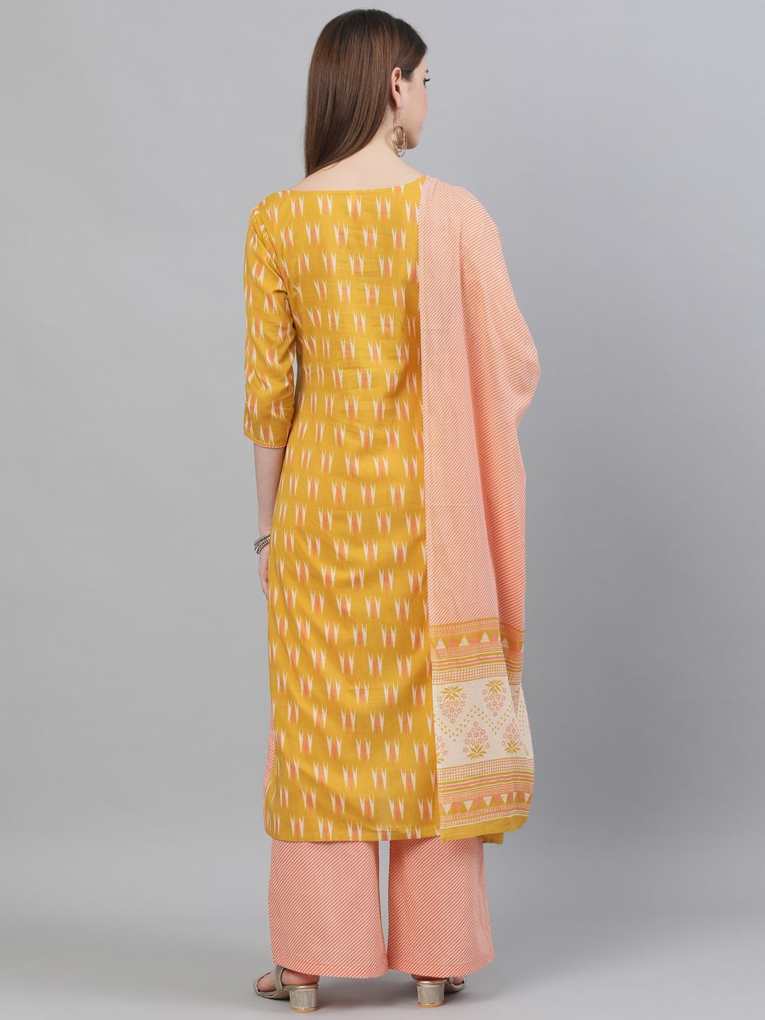 COLOR_Yellow