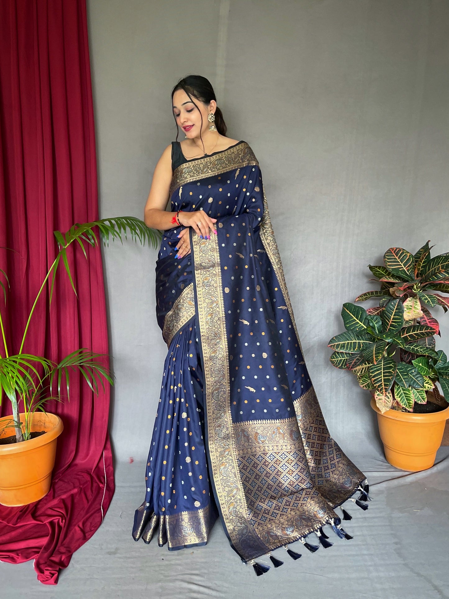 Women's Banarasi Silk Multi Color Zari Woven Saree Navy