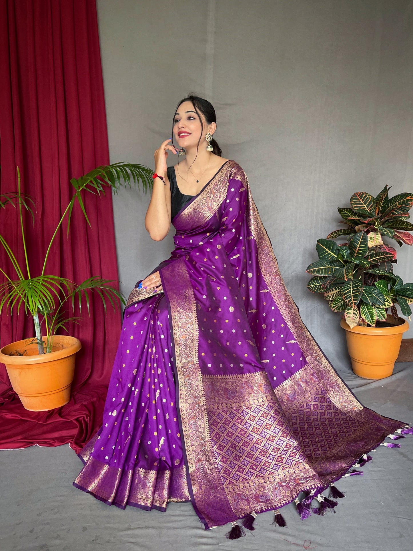 Women's Banarasi Silk Multi Color Zari Woven Saree Purple