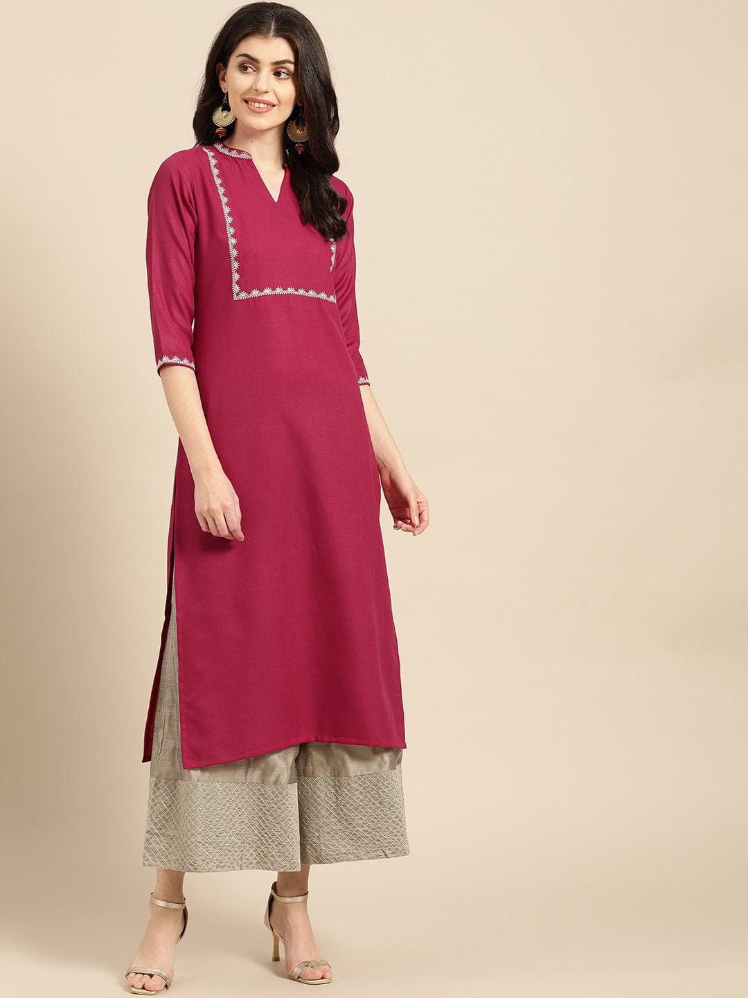 Women's Fuchsia Floral Zari Embroidered Straight Kurta