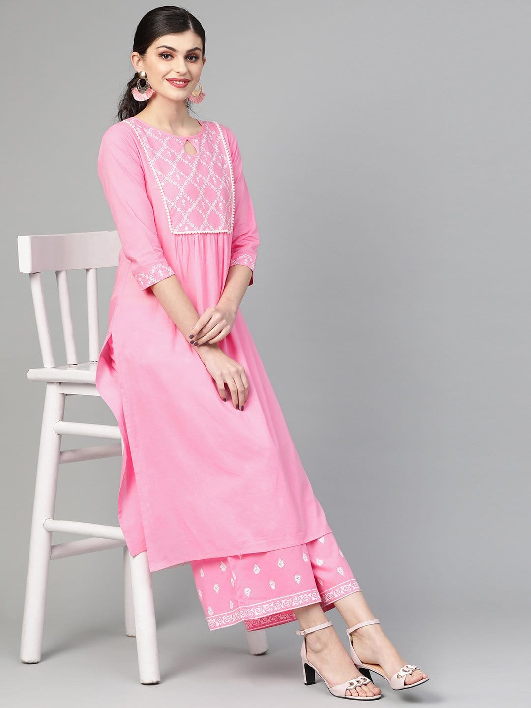 Women's Light Pink Khari Printed Straight Kurta  With Overall Printed Straight Palazzo