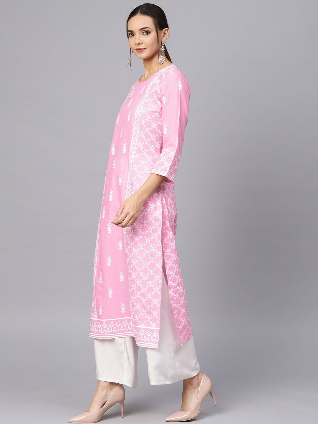 Women's Pink & White Printed Straight Kurta