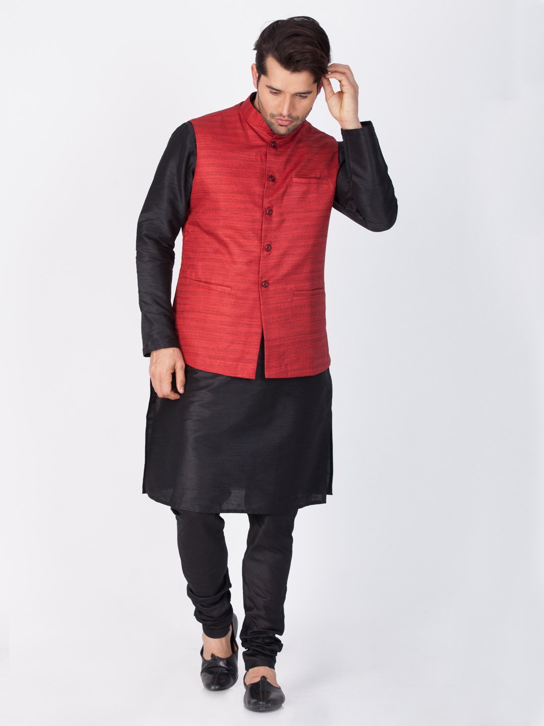 Men's Black Cotton Silk Blend Kurta, Ethnic Jacket and Pyjama Set