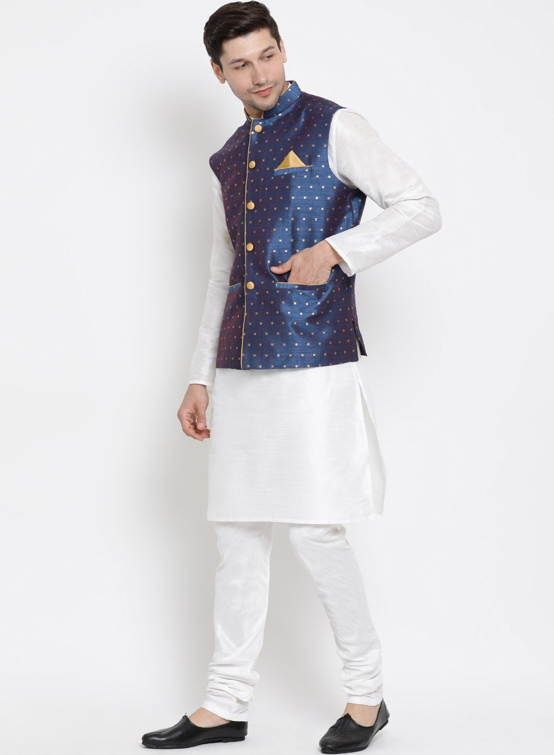 Men's White Cotton Silk Blend Kurta, Ethnic Jacket and Pyjama Set