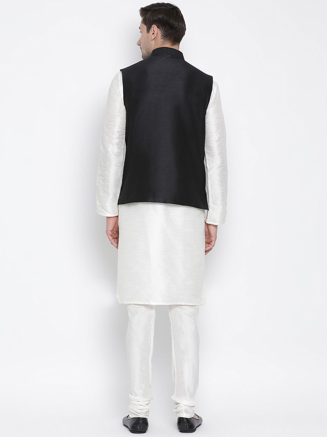 Men's White Cotton Silk Blend Kurta, Ethnic Jacket and Pyjama Set
