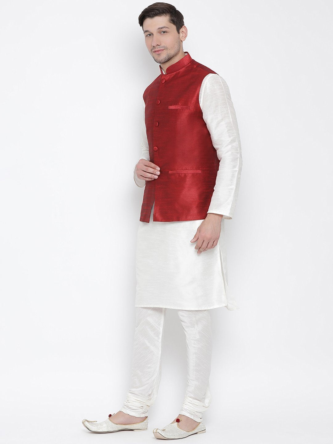 Men's White Cotton Silk Blend Kurta, Ethnic Jacket and Pyjama Set