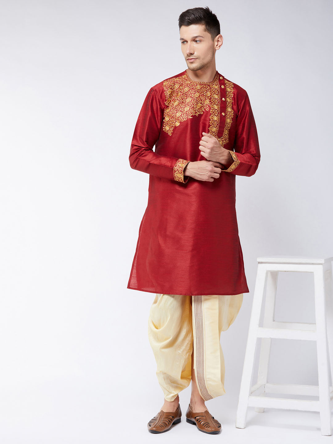 Color_Maroon