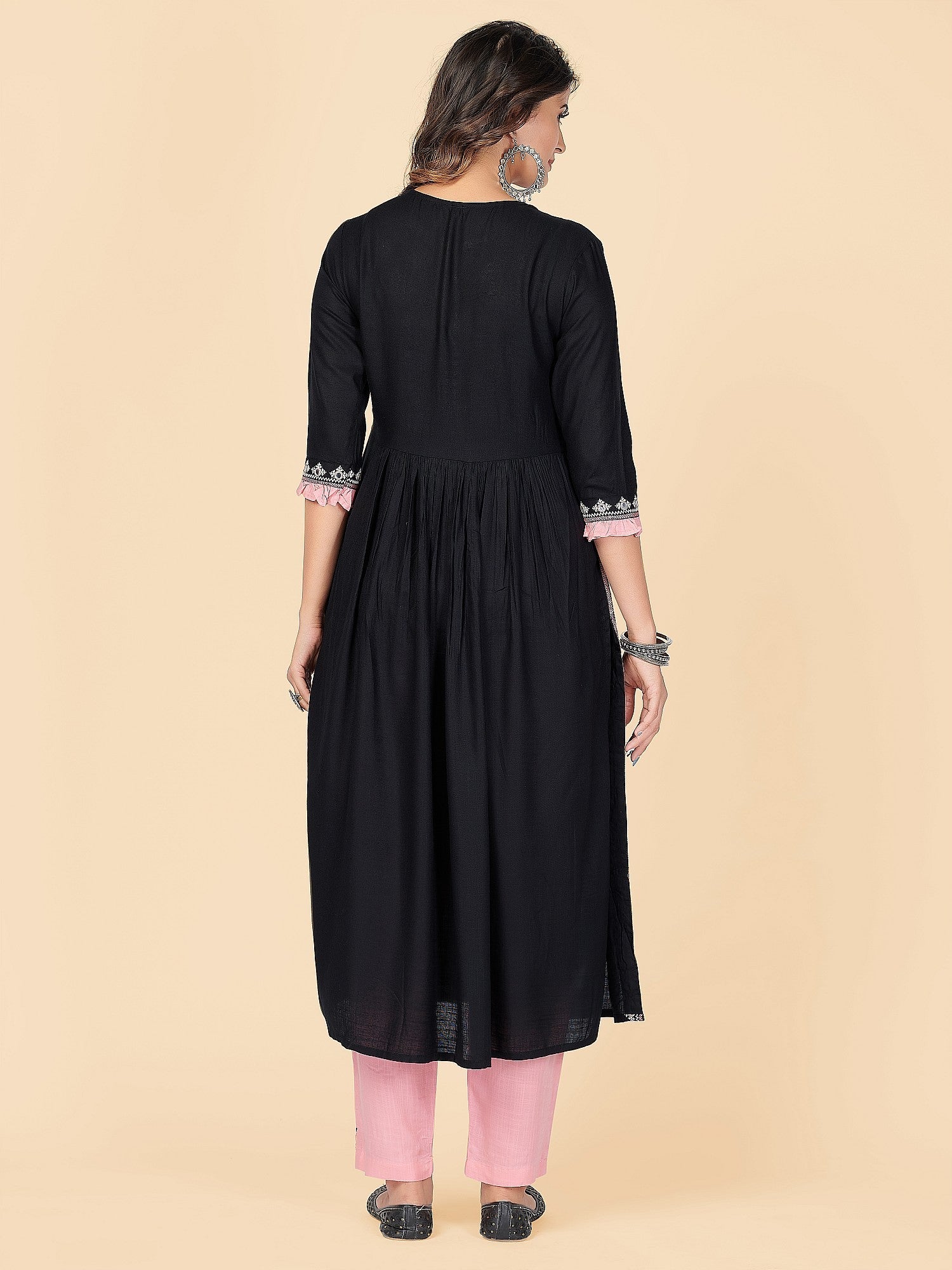 Color_Black