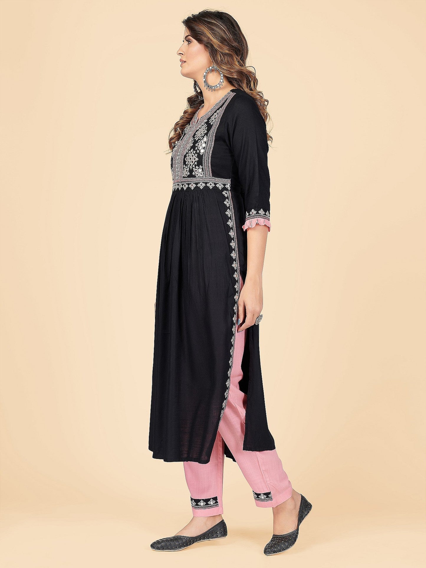 Color_Black