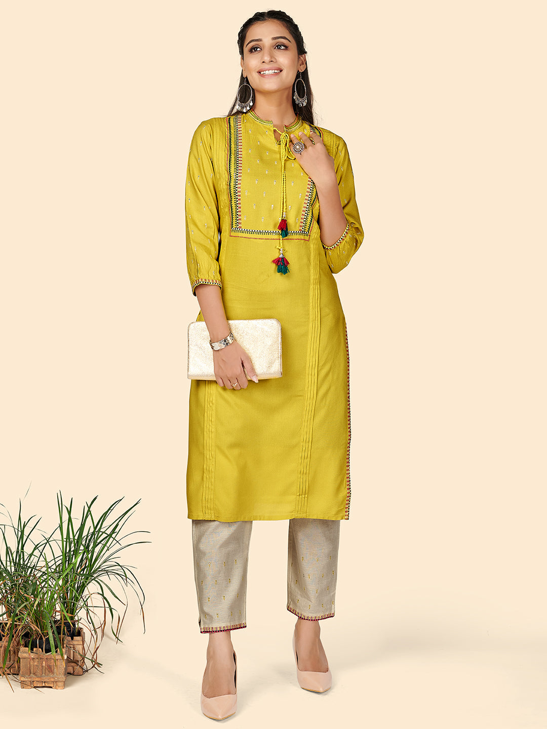 Color_YELLOW