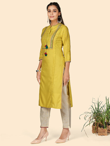 Color_YELLOW