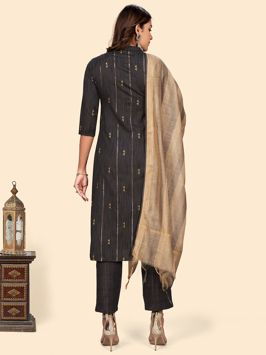 Color_Brown