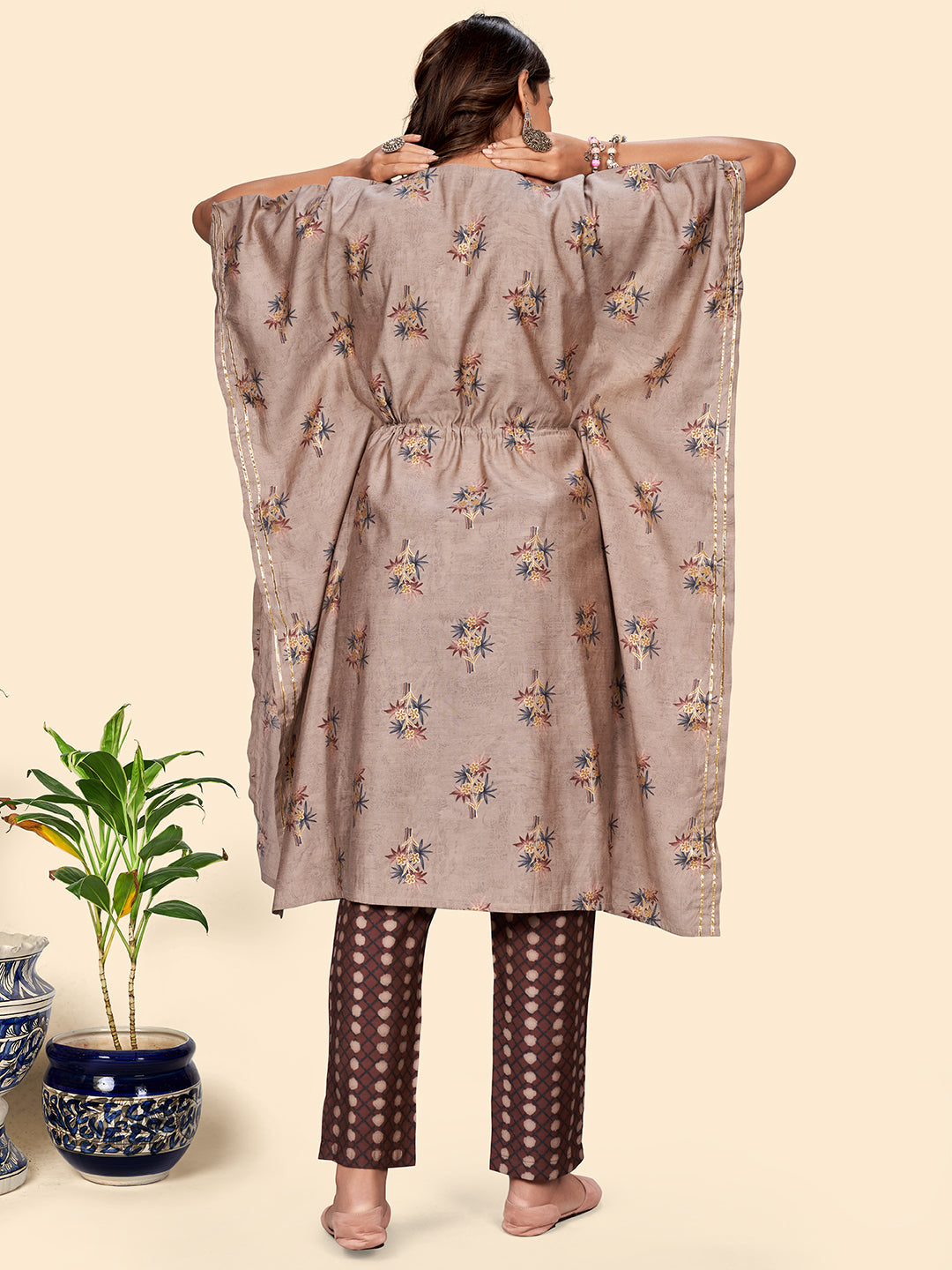 Color_Brown