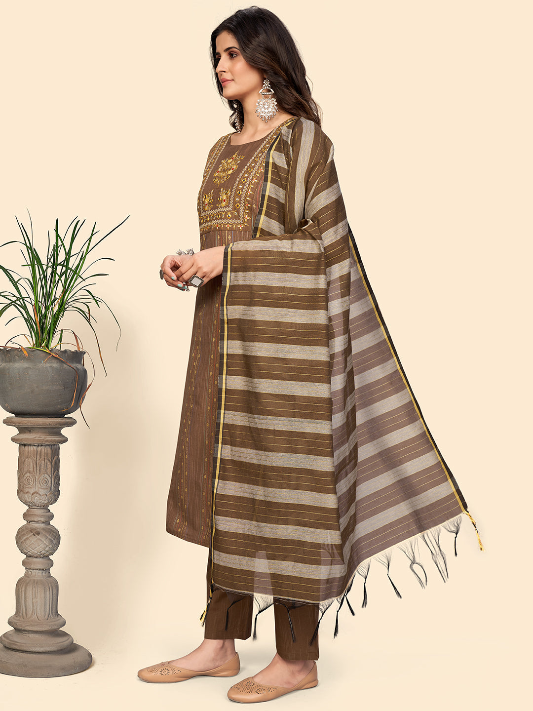 Color_Brown