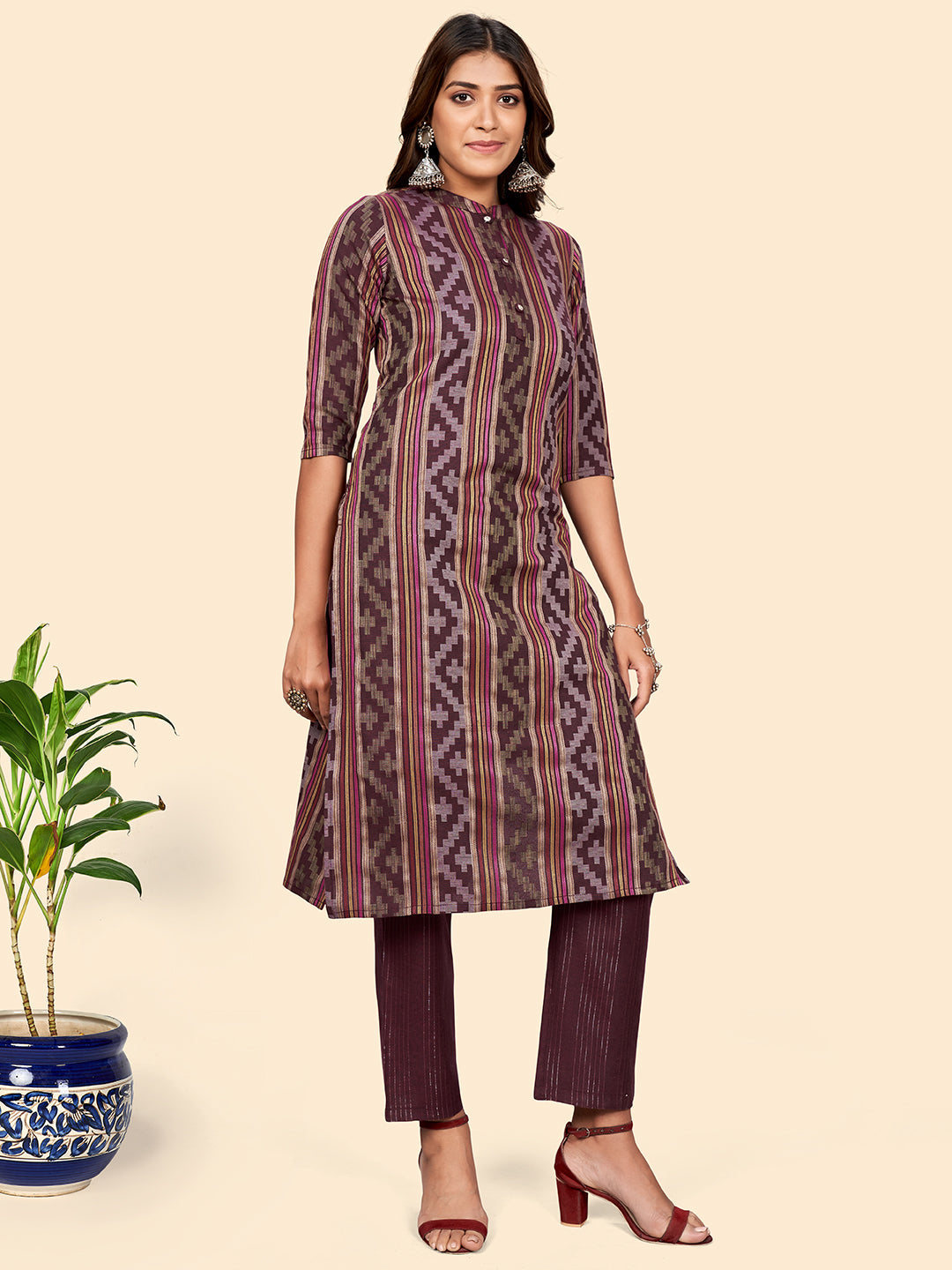 Color_Maroon