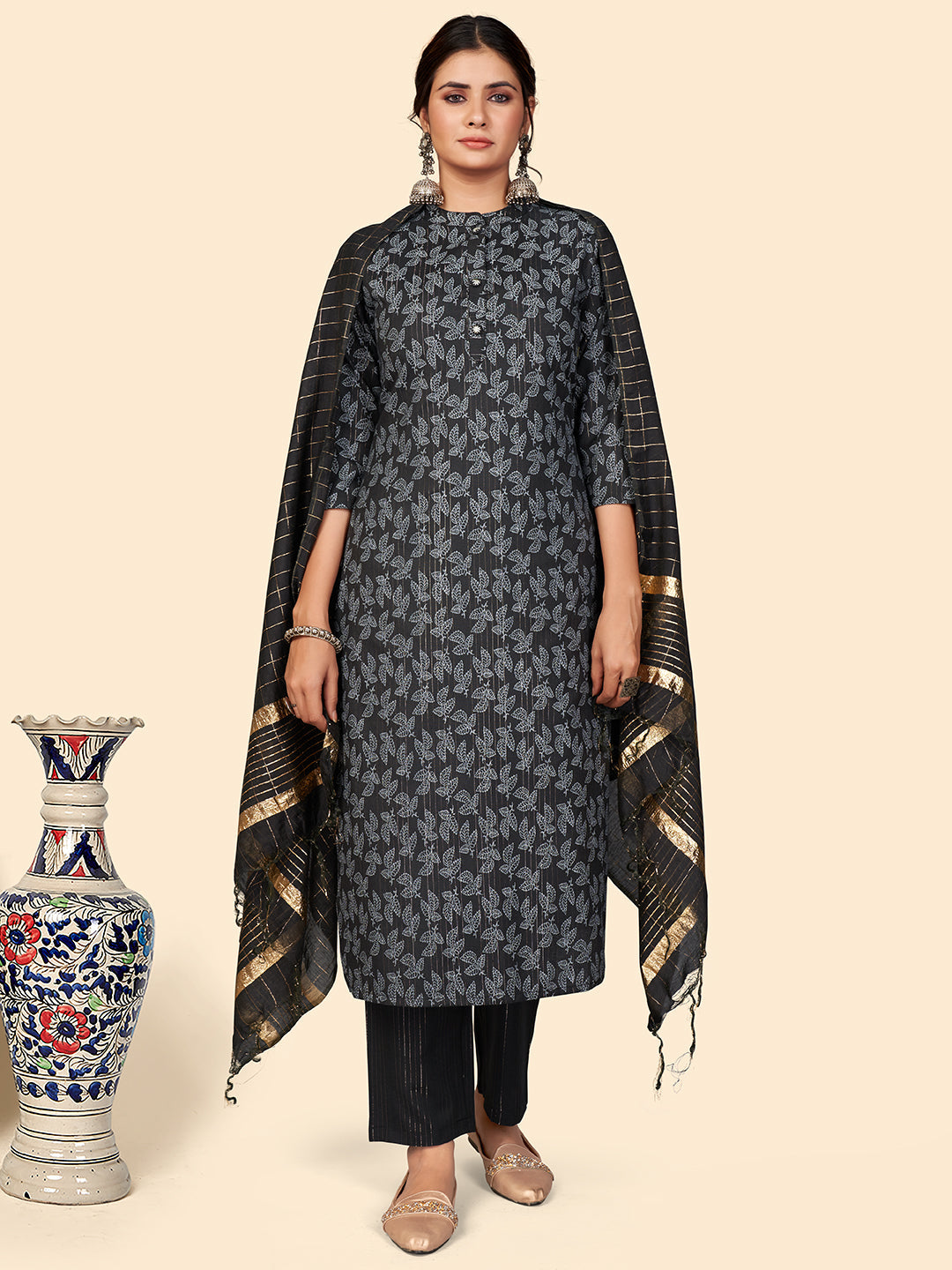 Color_Black