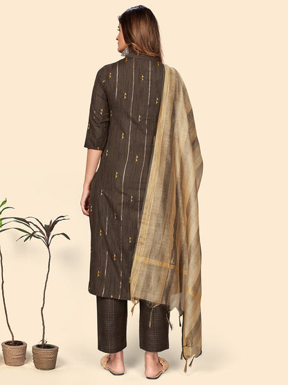 Color_Brown