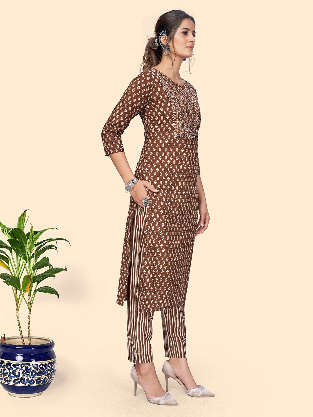Color_Brown
