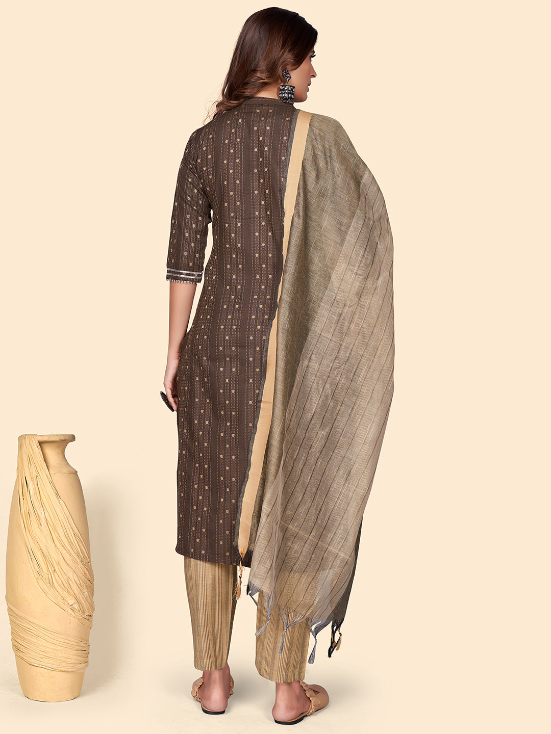 Color_Brown