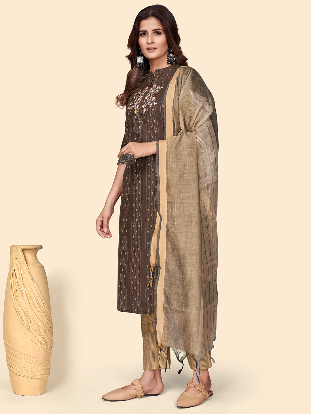 Color_Brown