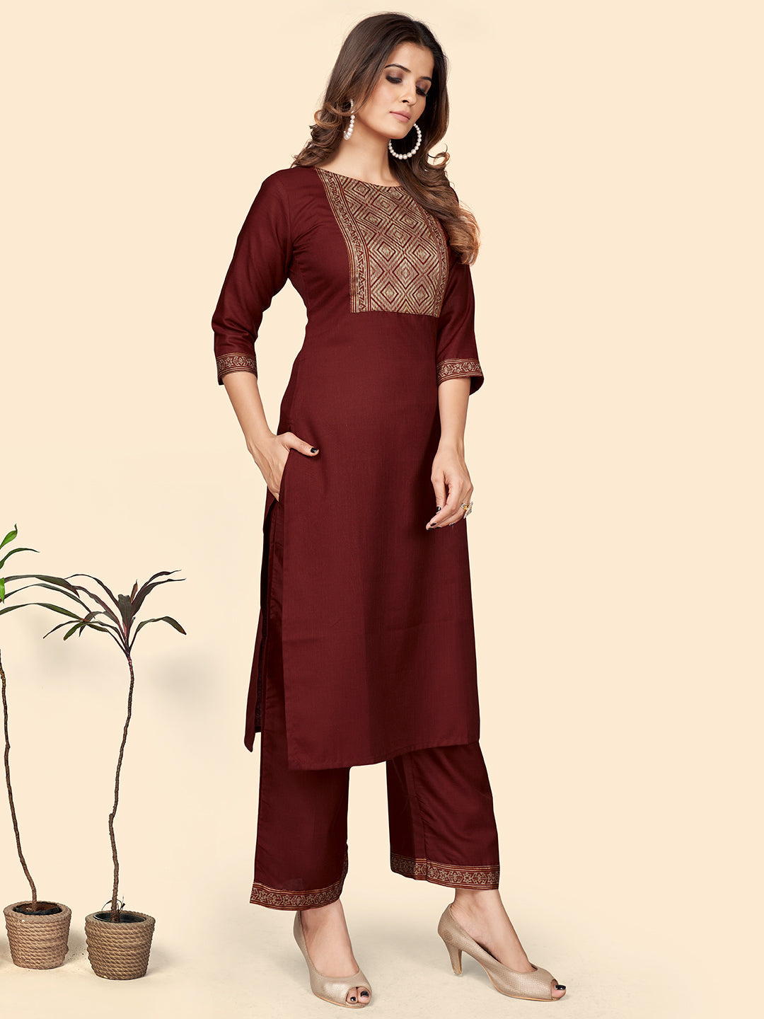 Color_Maroon