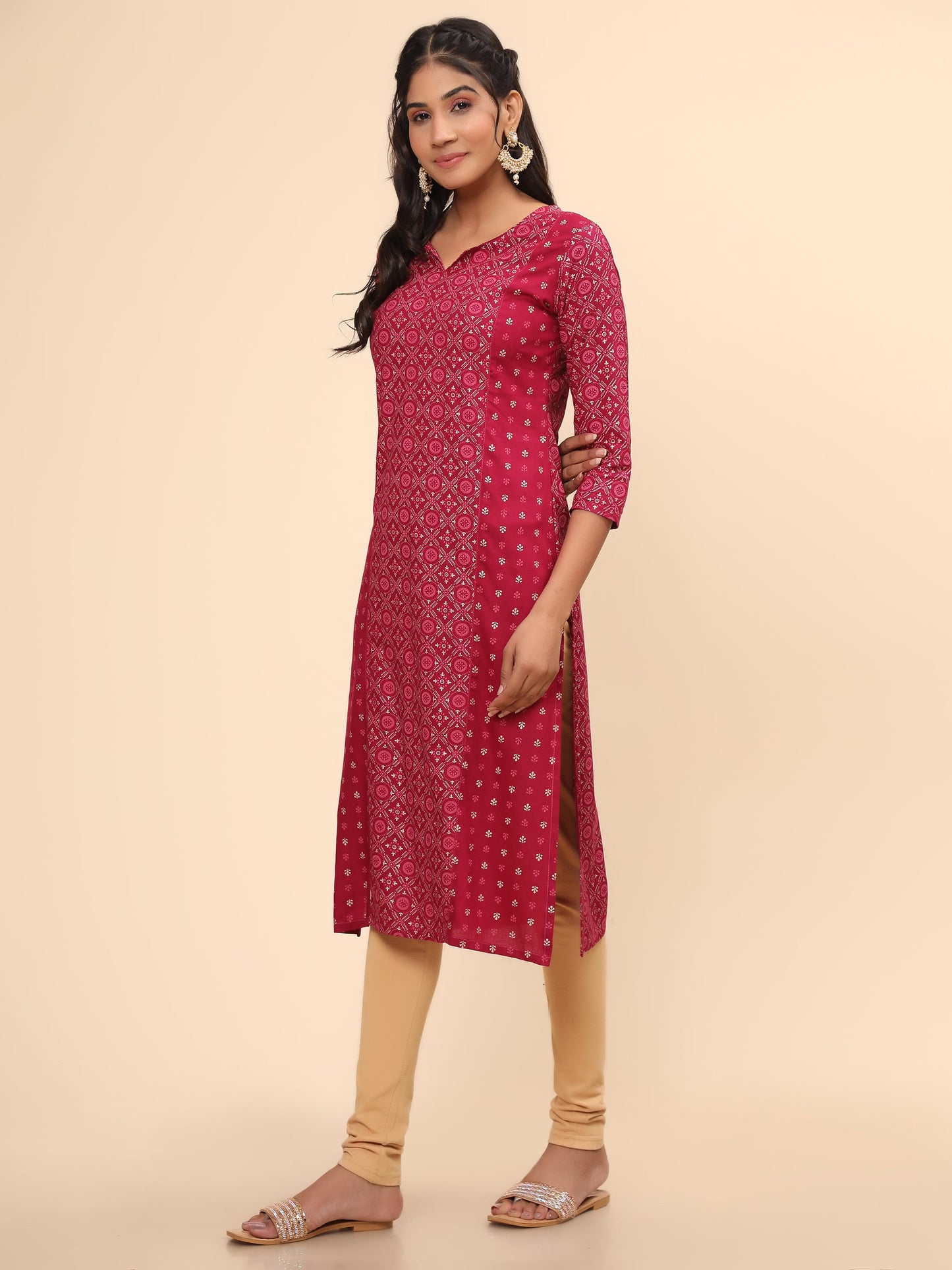 Women's Foil Print Straight Rayon Pink Stitched Kurta