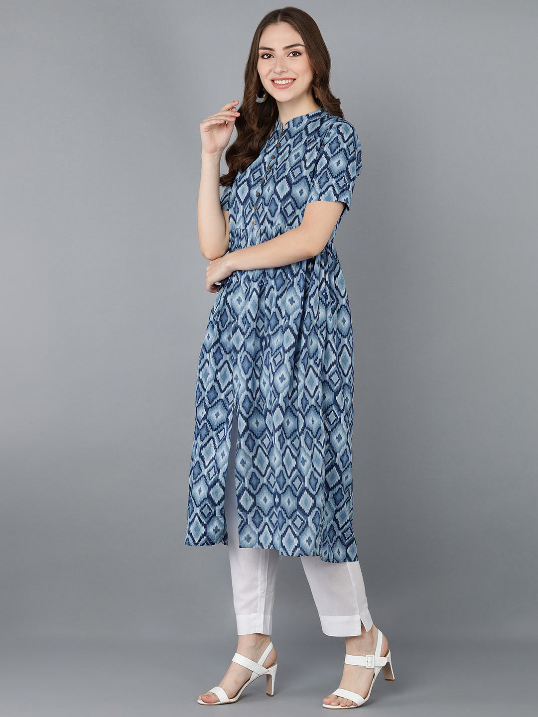 Women's Ahika Cotton Blend Geometric Printed Kurta