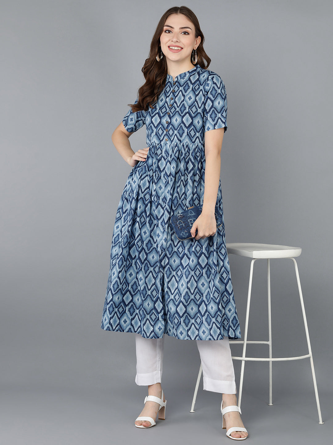 Women's Ahika Cotton Blend Geometric Printed Kurta