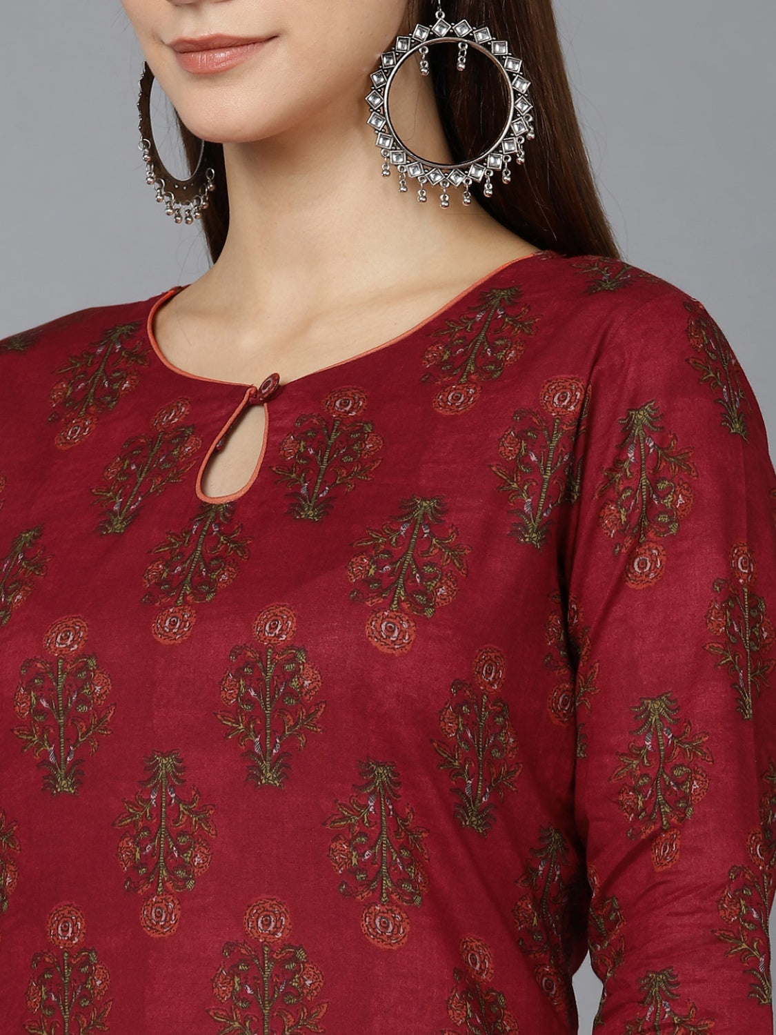Color_Maroon