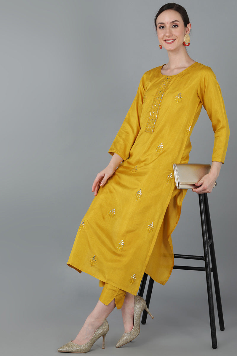 Women's Silk Blend Ethnic Motifs Kurta