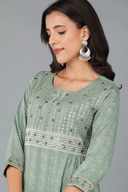 Women's Silk Blend Embroidered Ethnic Printed Kurta