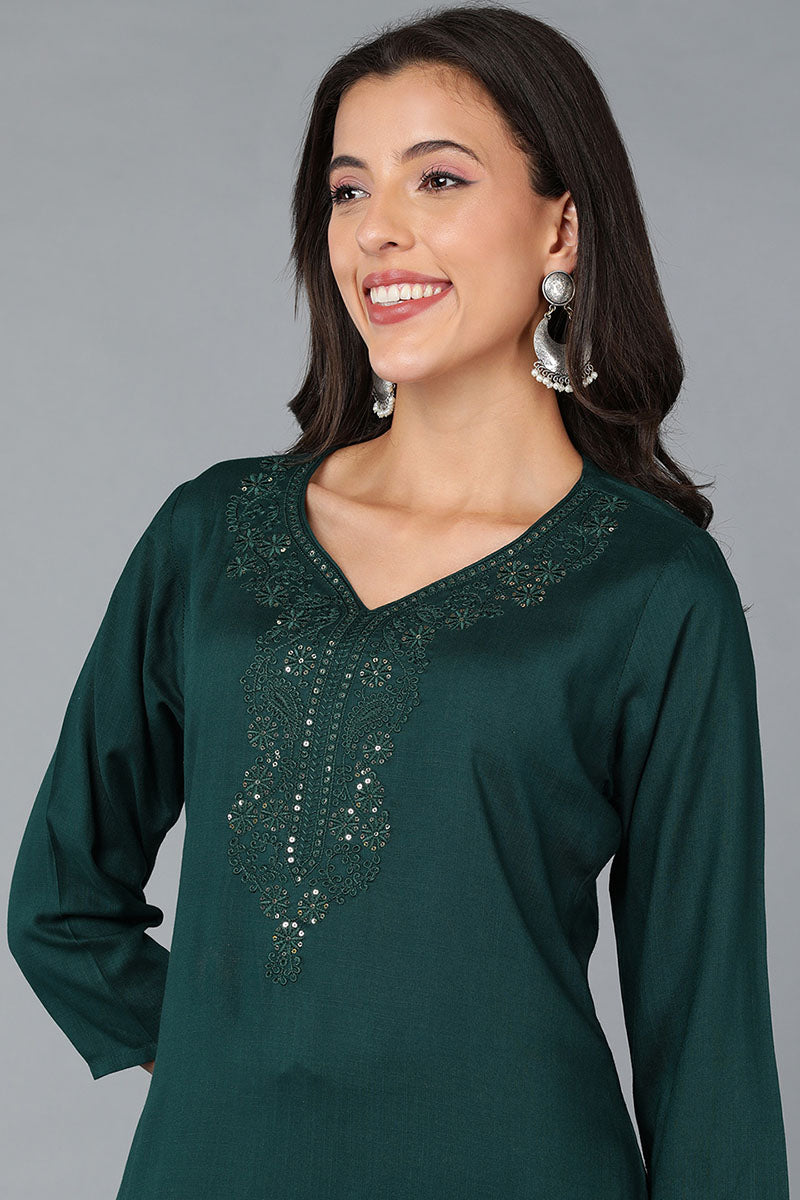 Women's Cotton Blend Embroidered Kurta