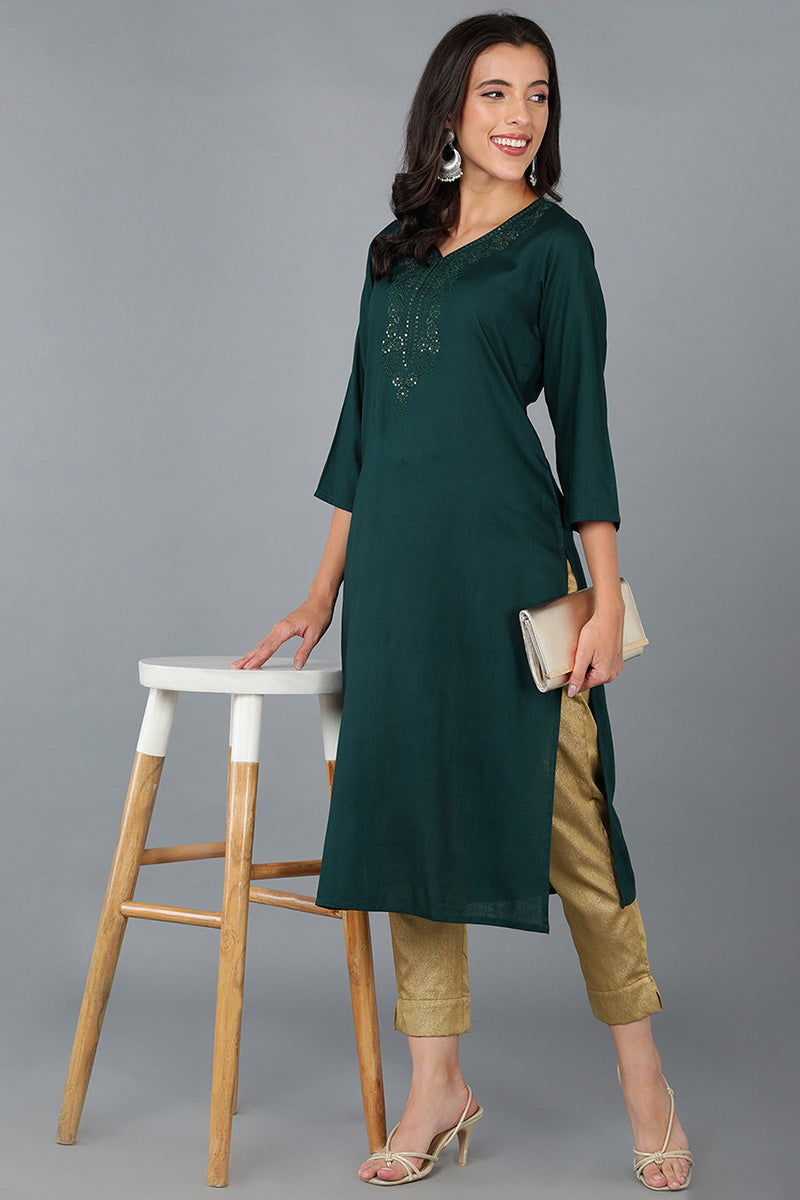 Women's Cotton Blend Embroidered Kurta