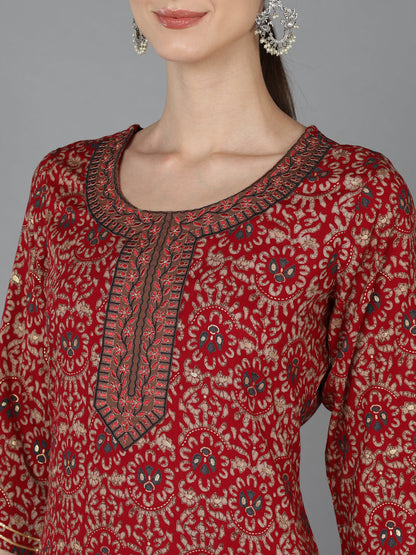 Color_Maroon