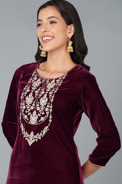 Women's Velvet Embroidered Kurta