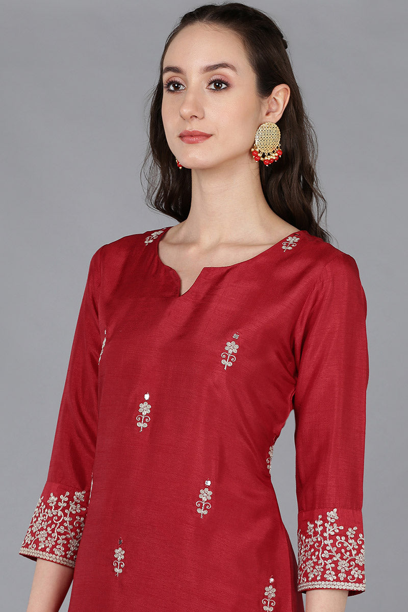 Women's Silk Blend Solid Embroidered Kurta