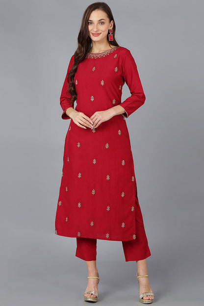 Women's Silk Blend Embroidered Solid Kurta