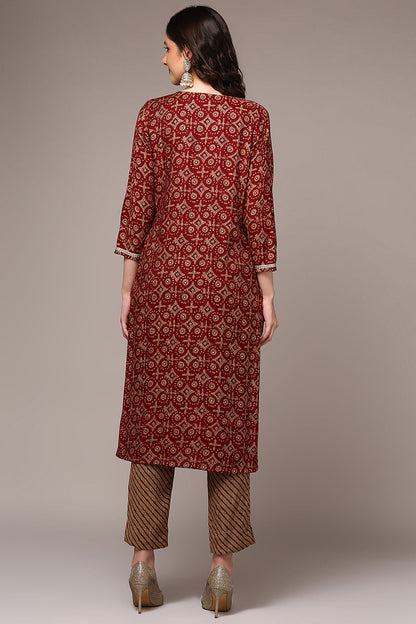 Women's Maroon Viscose Rayon Embroidered Kurta