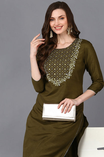 Women's Silk Blend Mehendi Green Embroidered Regular Fit Kurta