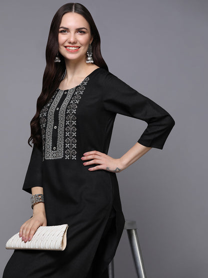 Color_Black