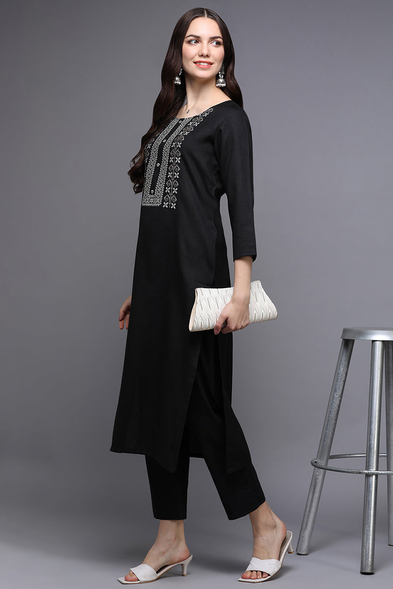 Women's Silk Blend Navy Blue Embroidered Regular Fit Kurta