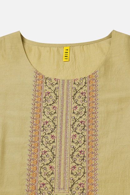 Women's Silk Blend Green Embroidered Regular Fit Kurta