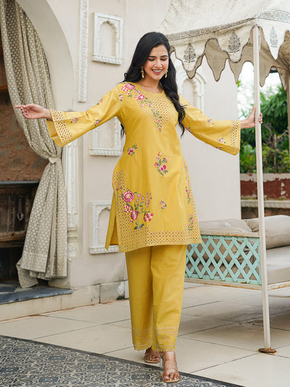 Color_Yellow