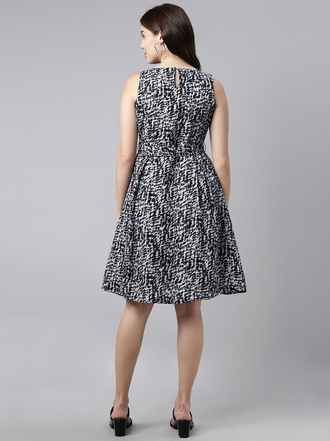 Women's Black Crepe Abstract Printed Dress