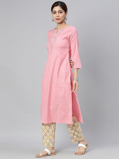 Color_Pink