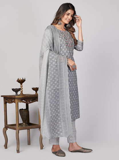 Color_Grey
