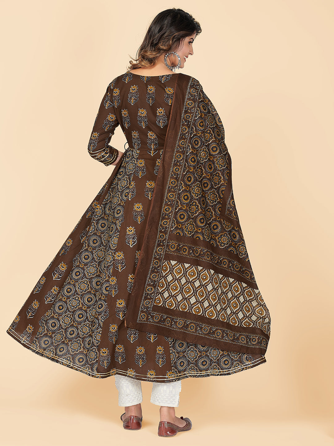 Color_Brown
